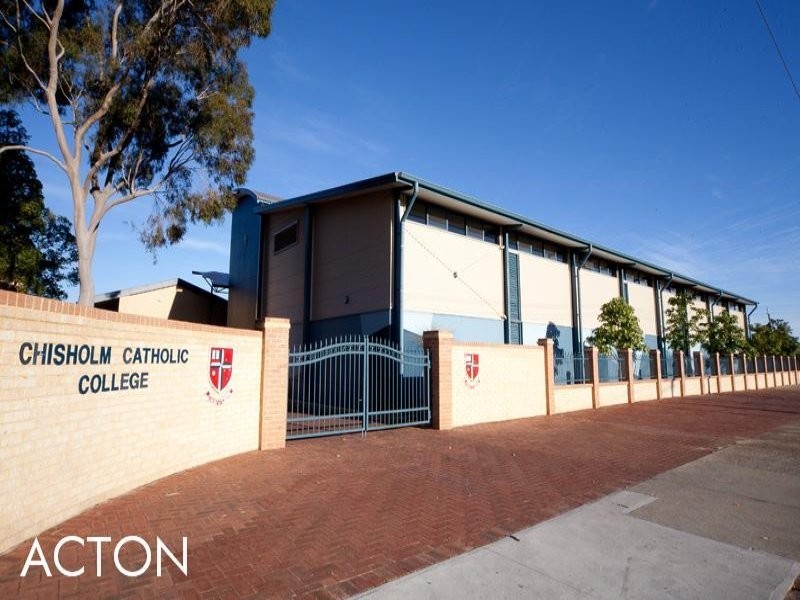 4 Hobart Street, Bayswater WA 6053