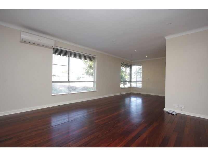 117 Alexander Drive, Dianella WA 6059