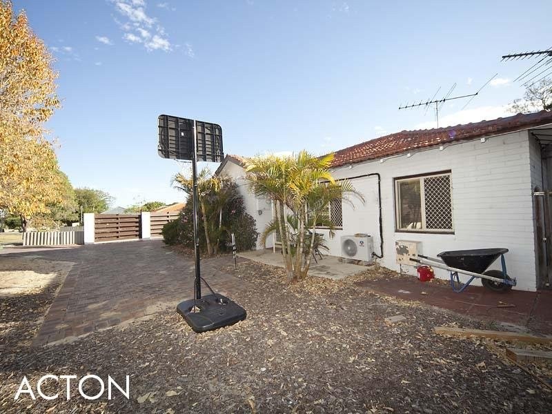 18 Arlunya Avenue, Belmont WA 6104