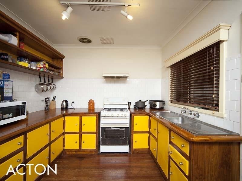 18 Arlunya Avenue, Belmont WA 6104