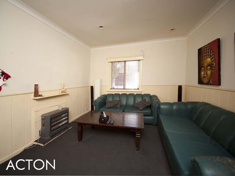 18 Arlunya Avenue, Belmont WA 6104