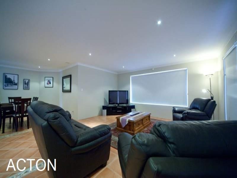 15 Menmuir Place, Bayswater WA 6053