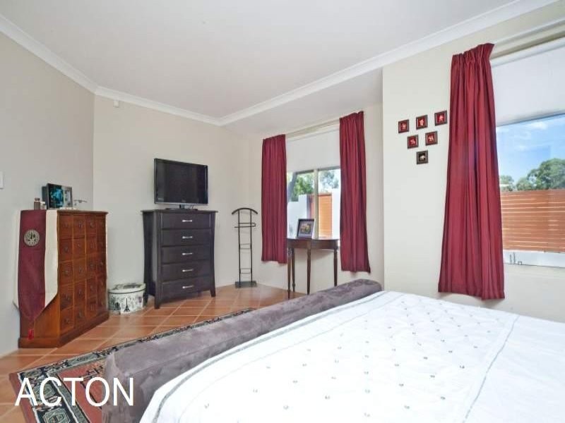 15 Menmuir Place, Bayswater WA 6053