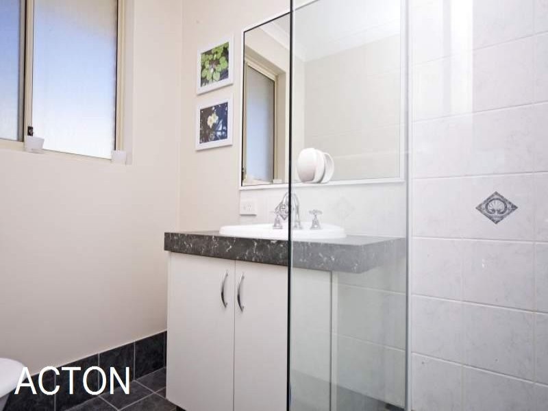 15 Menmuir Place, Bayswater WA 6053