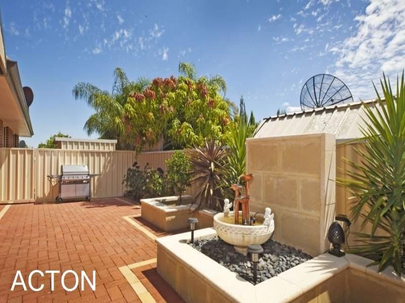15 Menmuir Place, Bayswater WA 6053