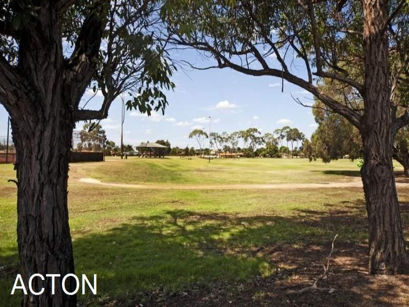 15 Menmuir Place, Bayswater WA 6053