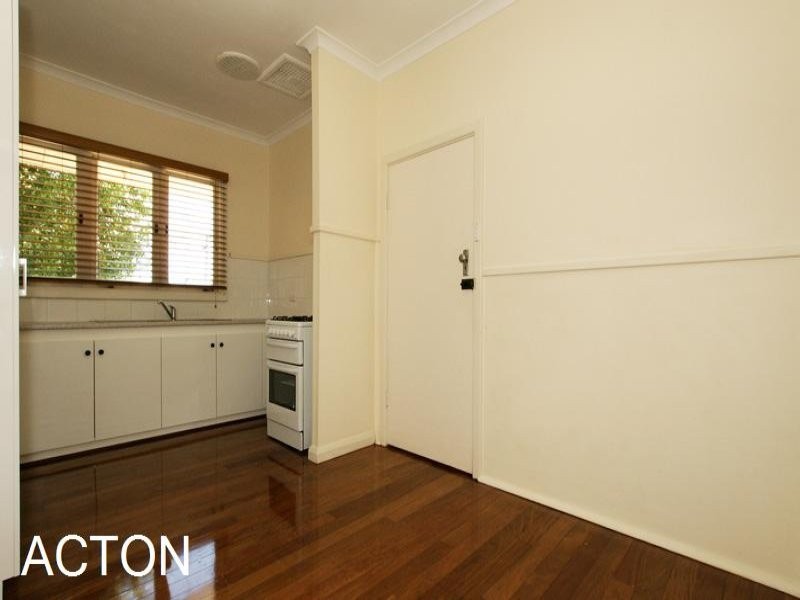 8 Fairs Street, Embleton WA 6062