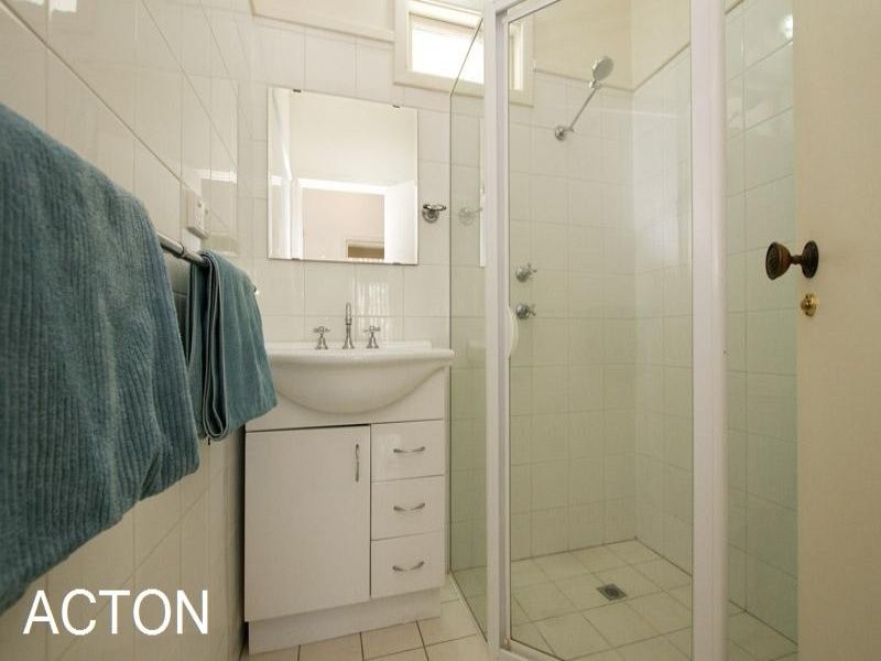 8 Fairs Street, Embleton WA 6062