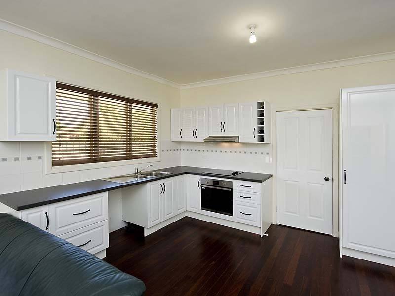 38 Kennerly Street, Cloverdale WA 6105