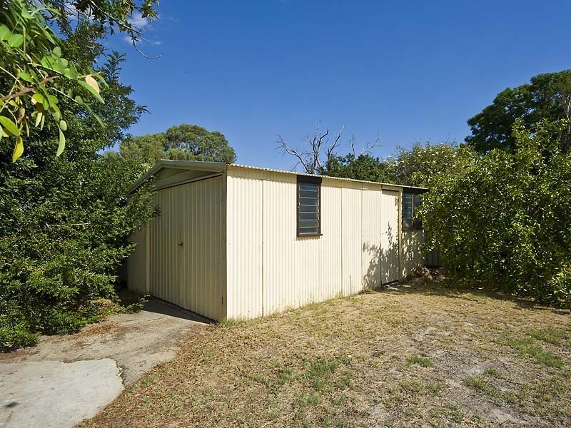 38 Kennerly Street, Cloverdale WA 6105