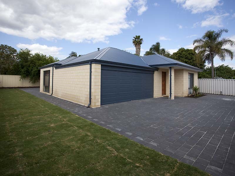 a/427 Belgravia Street, Cloverdale WA 6105