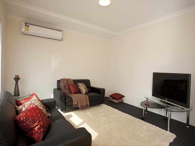 a/427 Belgravia Street, Cloverdale WA 6105