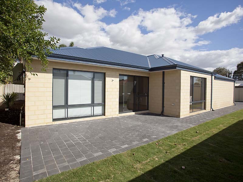 a/427 Belgravia Street, Cloverdale WA 6105