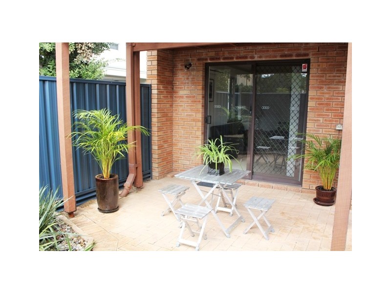 18/43 Bourke Street, Yokine WA 6060