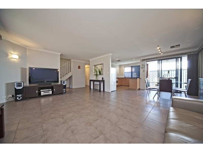 17 Adelphi Street, Bayswater WA 6053