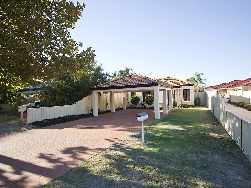 27A Morgan Road, Redcliffe WA 6104