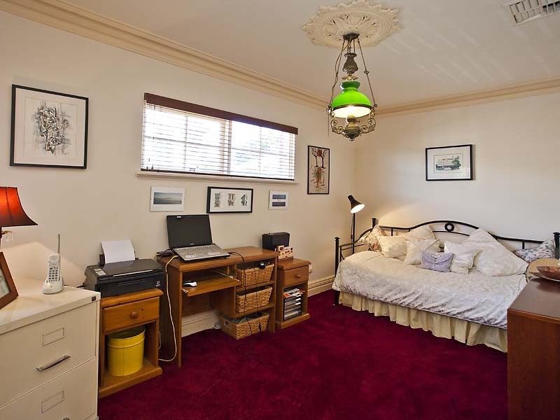 4/127 Ninth Ave, Inglewood WA 6052