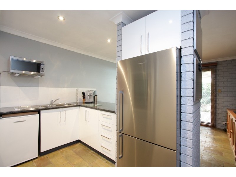 2/14 Vaughan Street, Dianella WA 6059