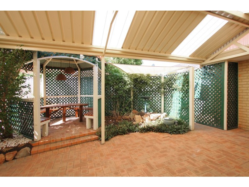 2/14 Vaughan Street, Dianella WA 6059