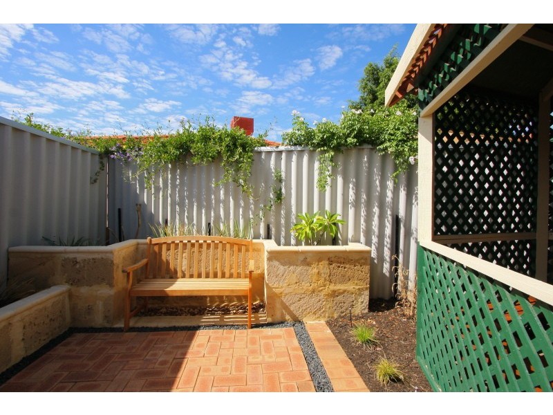 2/14 Vaughan Street, Dianella WA 6059