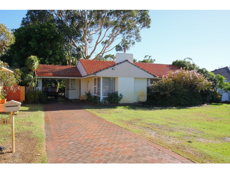 41 Howes Crescent, Dianella WA 6059