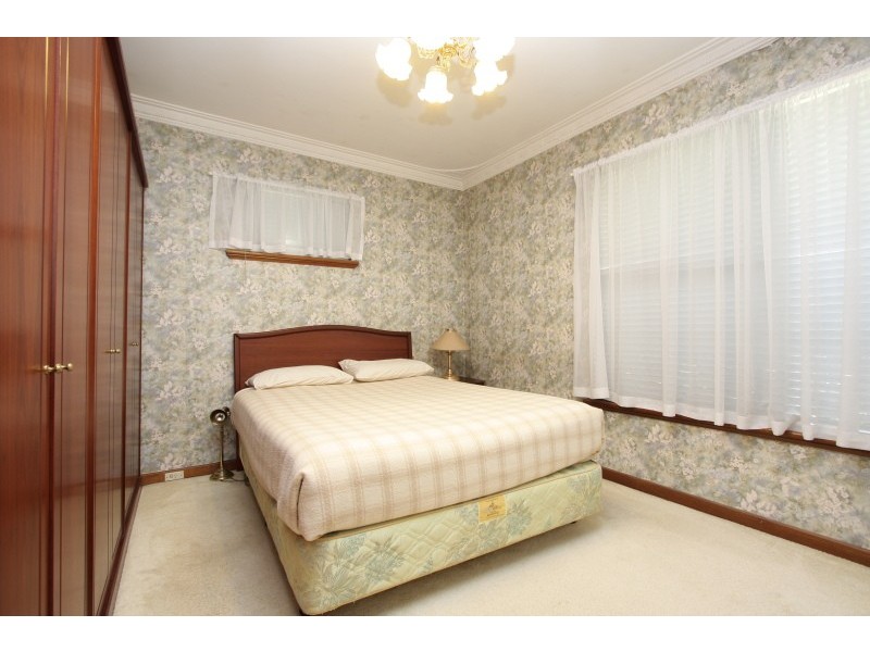 41 Howes Crescent, Dianella WA 6059