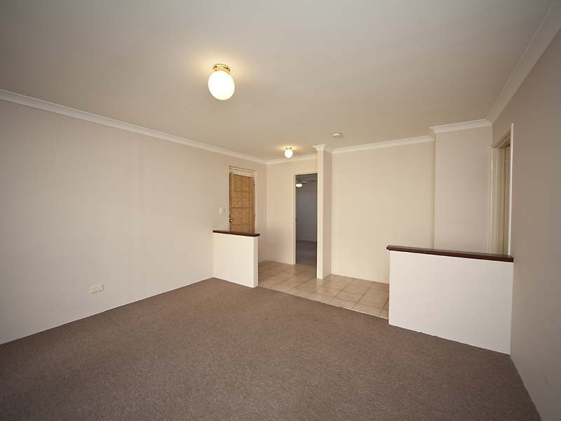 12 Terelinck Crescent, Redcliffe WA 6104