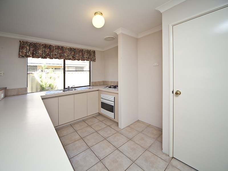 12 Terelinck Crescent, Redcliffe WA 6104
