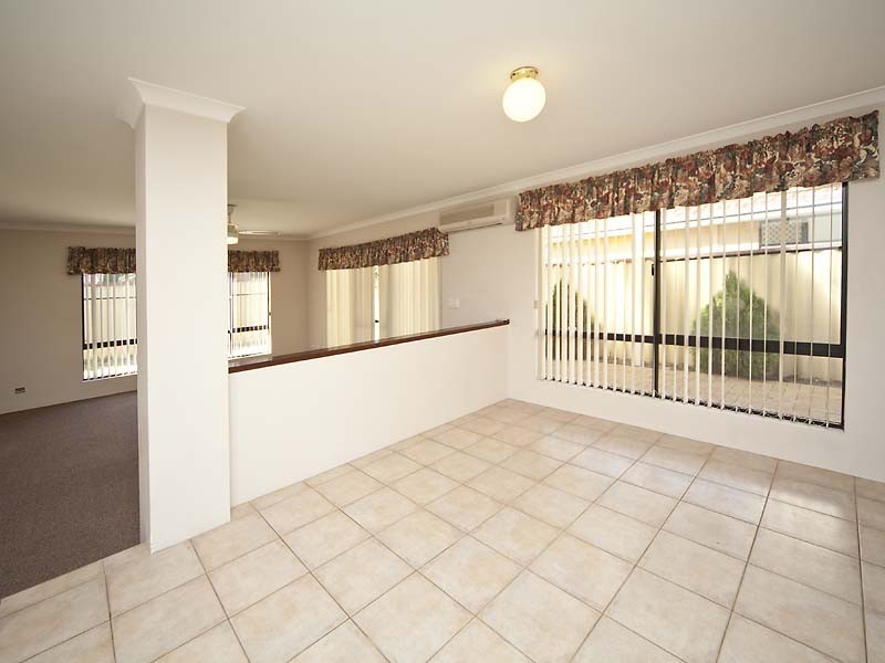 12 Terelinck Crescent, Redcliffe WA 6104