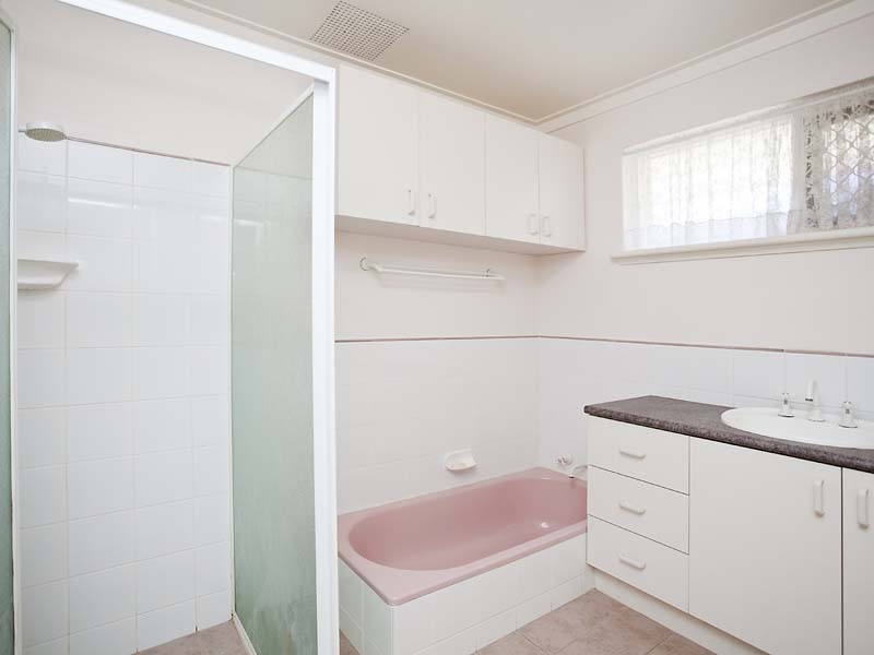111 Gabriel Street, Cloverdale WA 6105