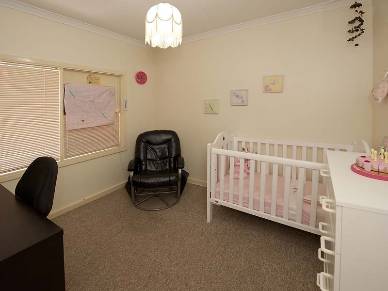 33 Arlunya Avenue, Belmont WA 6104