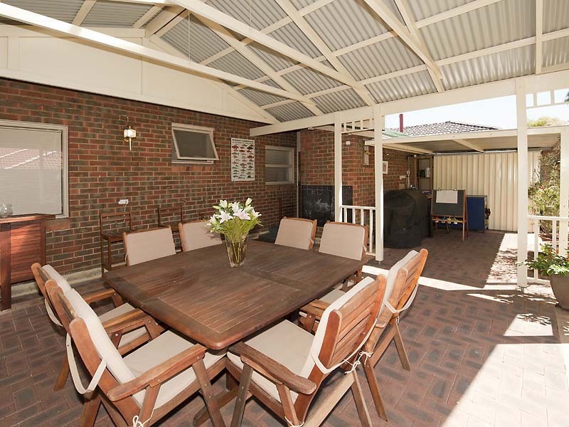 33 Arlunya Avenue, Belmont WA 6104