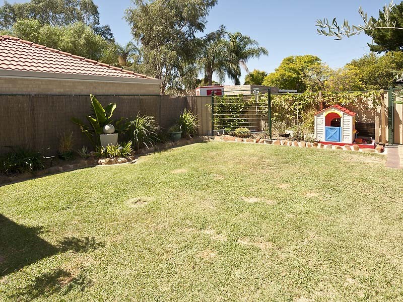 33 Arlunya Avenue, Belmont WA 6104