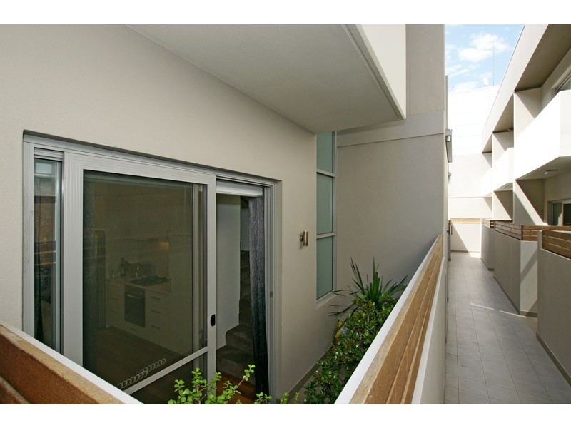 5/2 Braid Street, Perth WA 6000