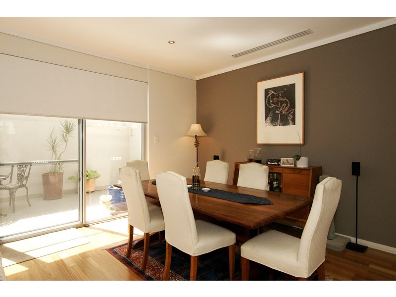 5/2 Braid Street, Perth WA 6000