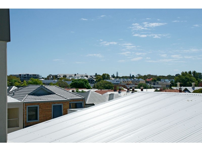 5/2 Braid Street, Perth WA 6000