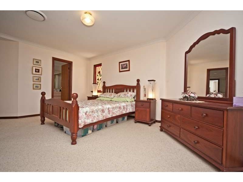 152 Moulden Avenue, Yokine WA 6060