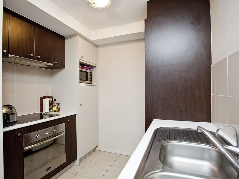 33/11 Tanunda Drive, Rivervale WA 6103