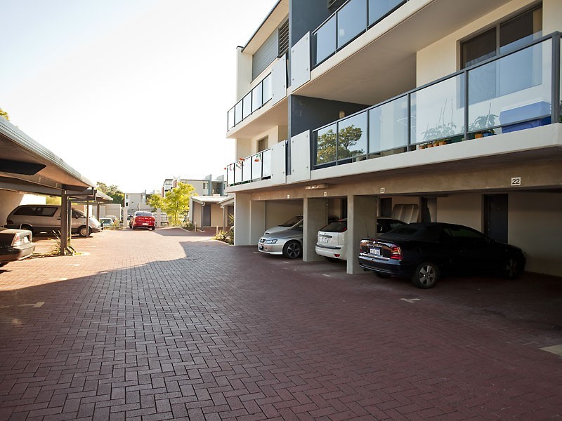 33/11 Tanunda Drive, Rivervale WA 6103