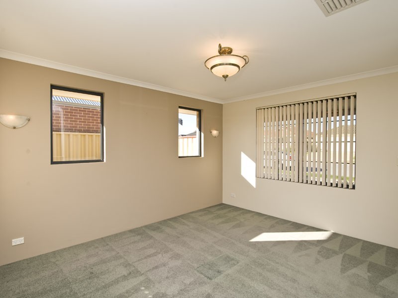 14 Moorlinch Street, Butler WA 6036