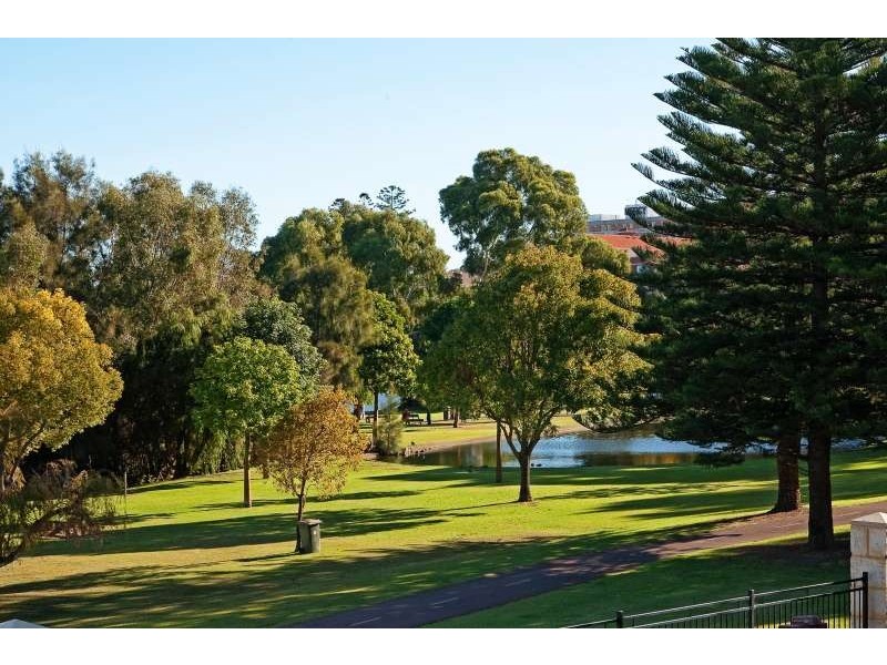 150 Peninsula Road, Maylands WA 6051