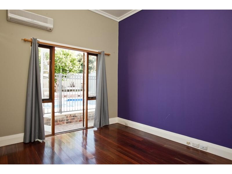 14 Gilbert Street, Bayswater WA 6053