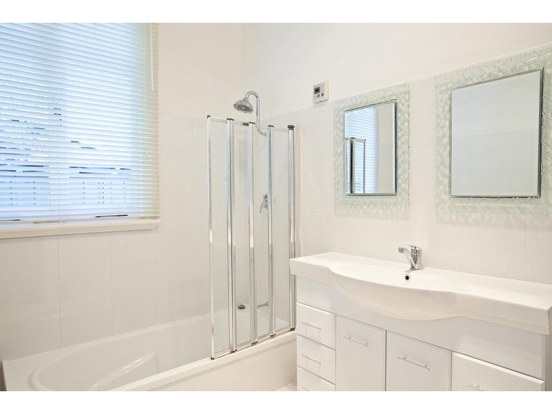 14 Gilbert Street, Bayswater WA 6053