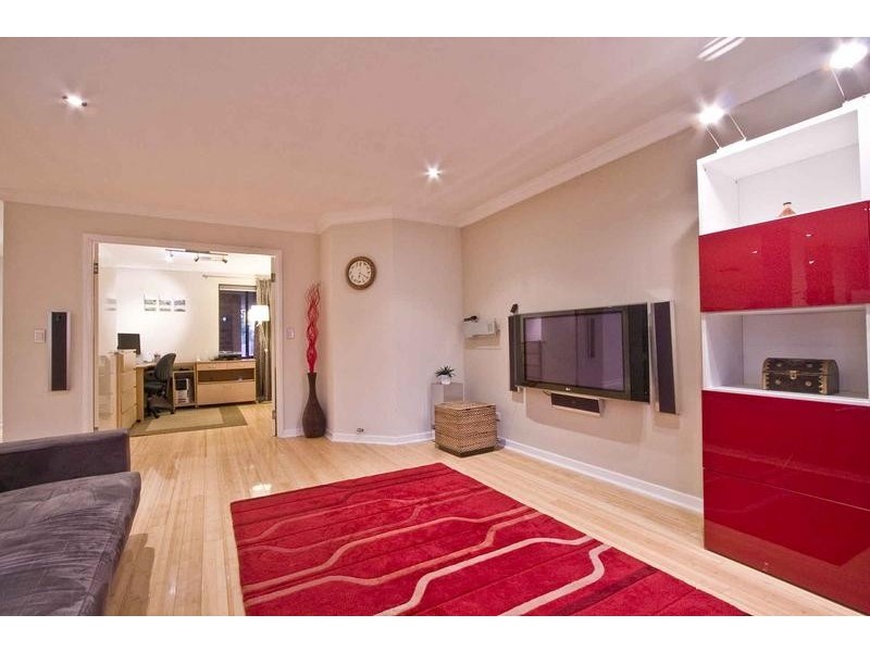 2/14 Nolan Place, Bayswater WA 6053