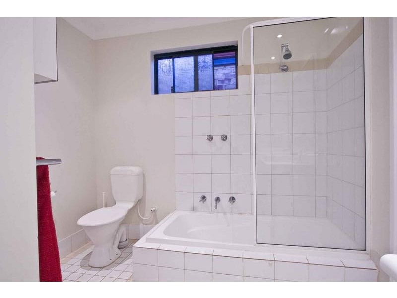 2/14 Nolan Place, Bayswater WA 6053