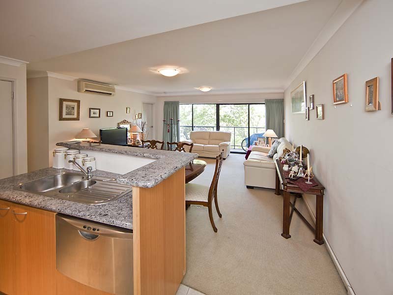 303/126 Mounts bay Road, Perth WA 6000
