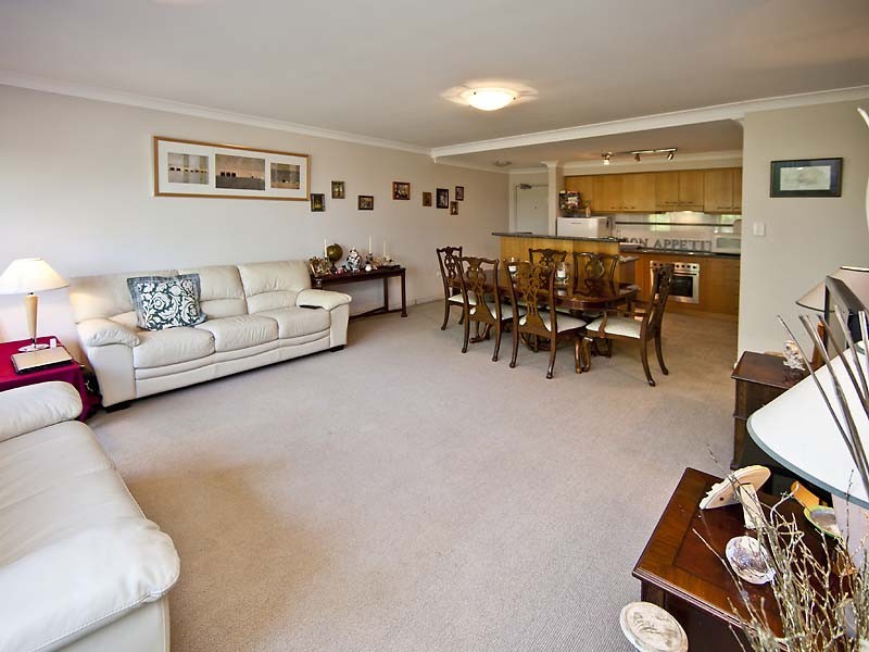 303/126 Mounts bay Road, Perth WA 6000