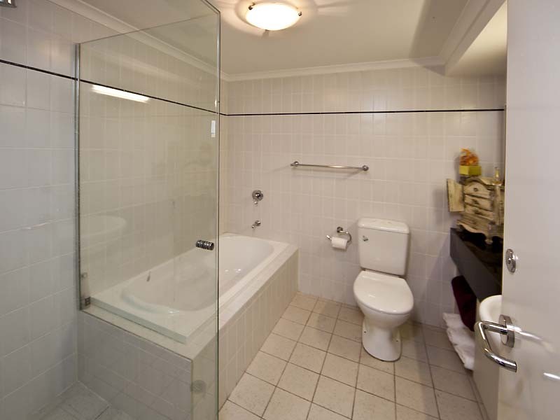 303/126 Mounts bay Road, Perth WA 6000