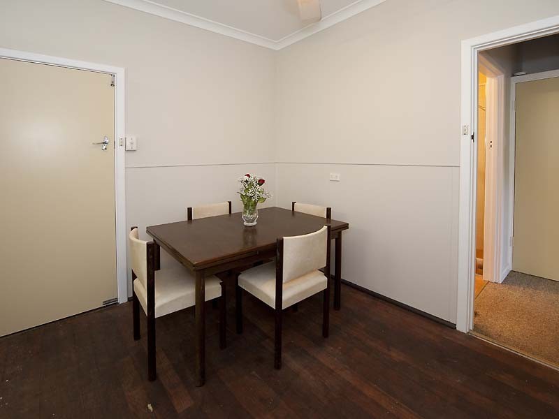 33 Hoskin Street, Cloverdale WA 6105