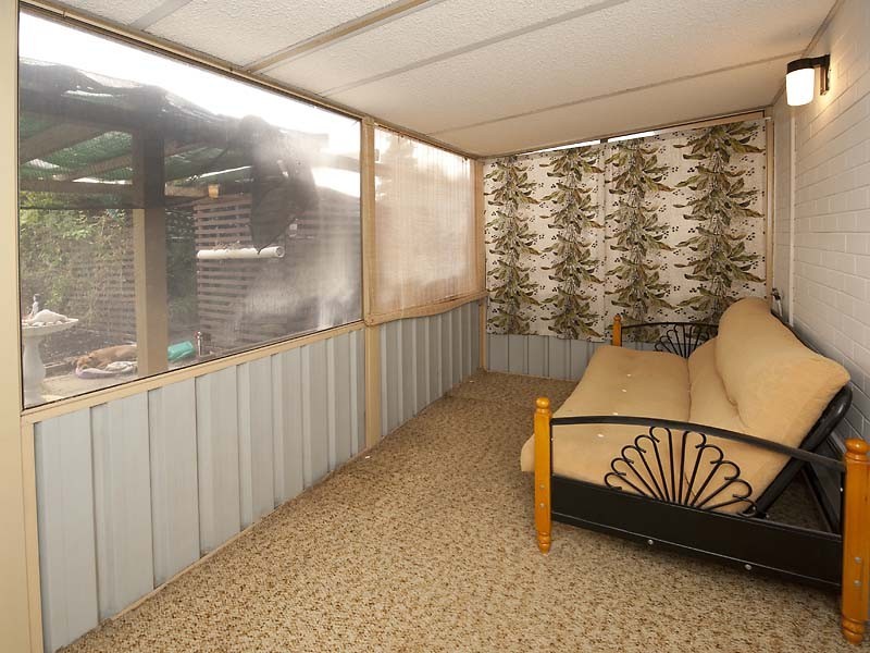 33 Hoskin Street, Cloverdale WA 6105